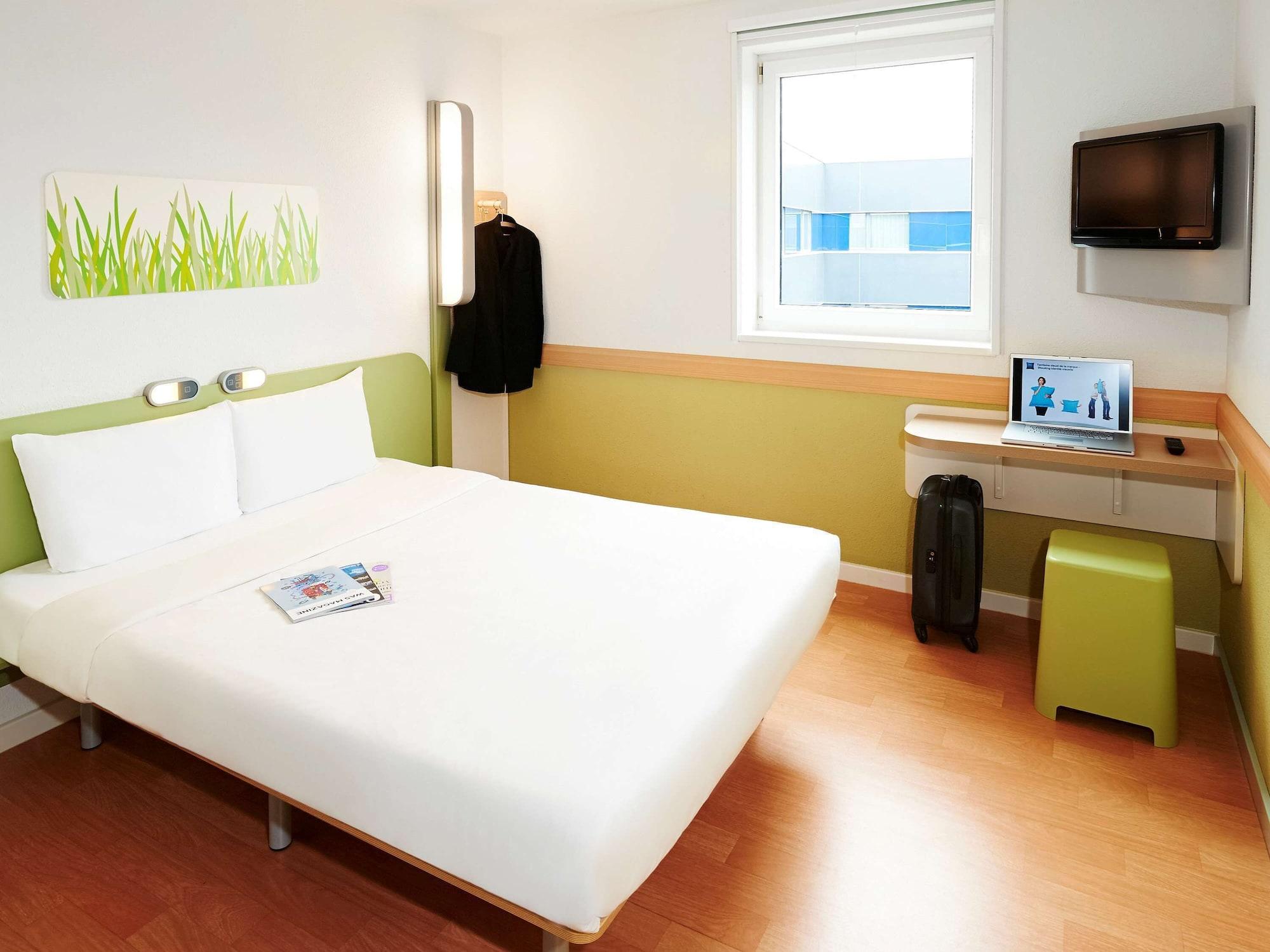 Ibis Budget Bergerac Exterior photo