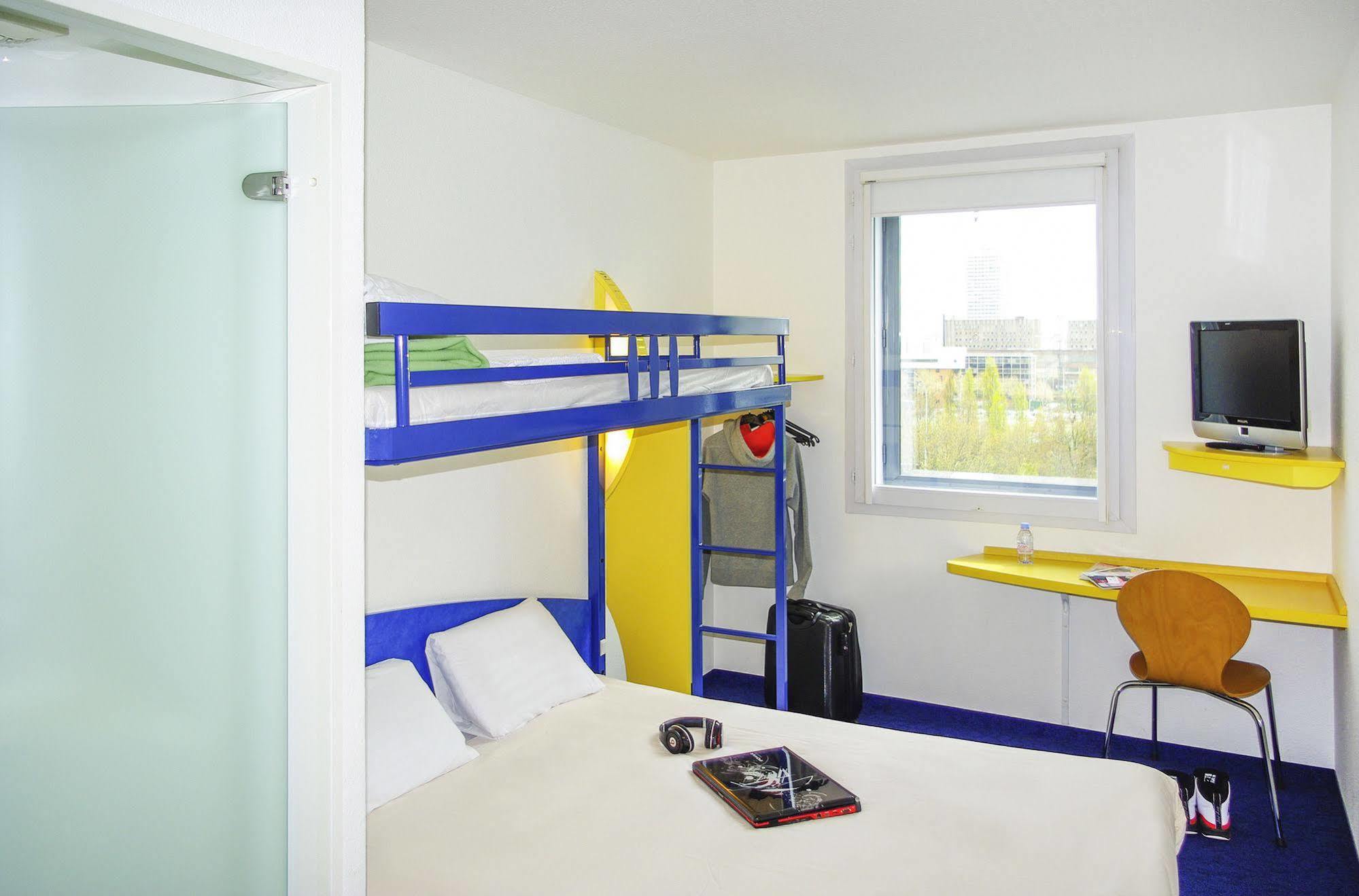 Ibis Budget Bergerac Exterior photo