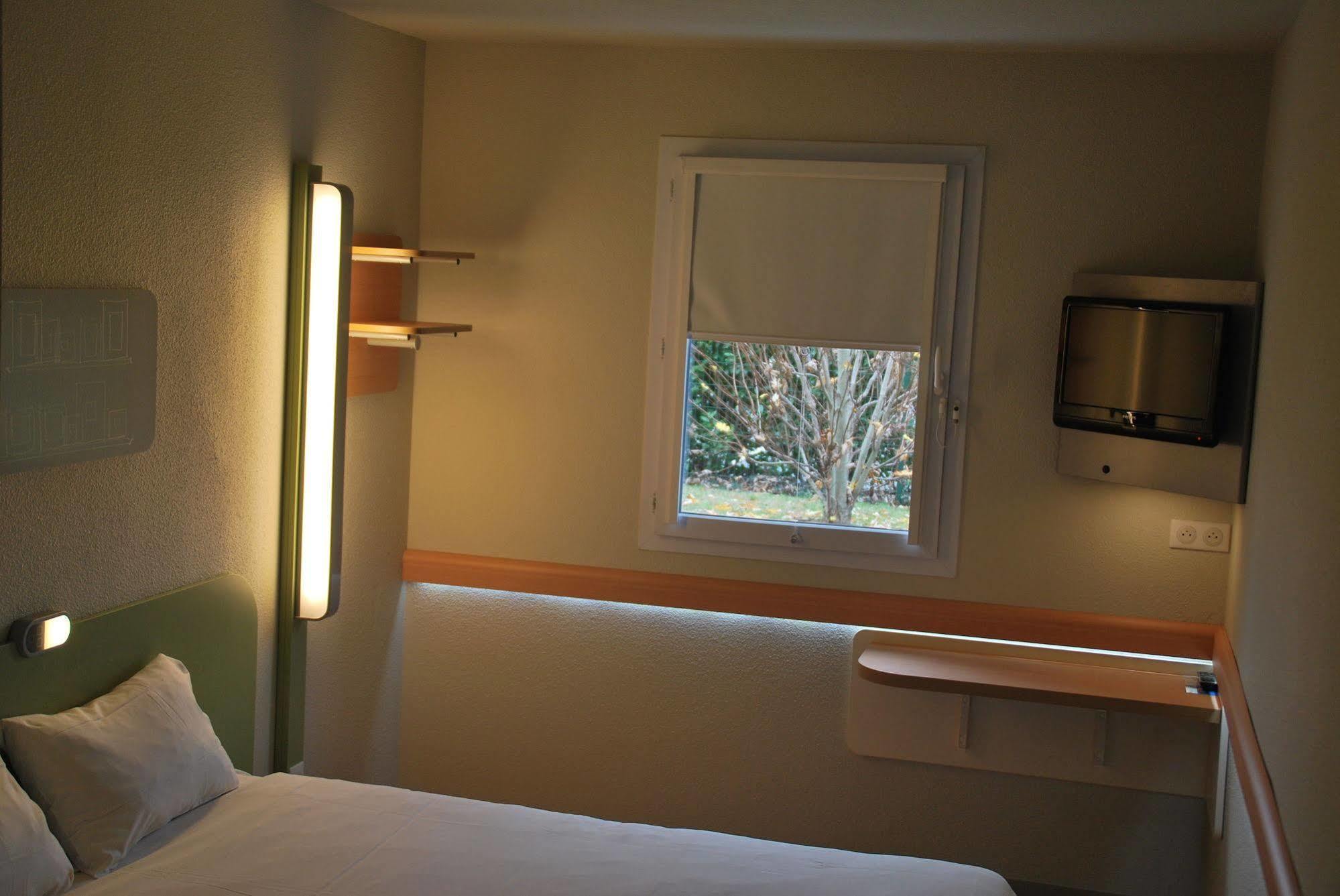 Ibis Budget Bergerac Exterior photo